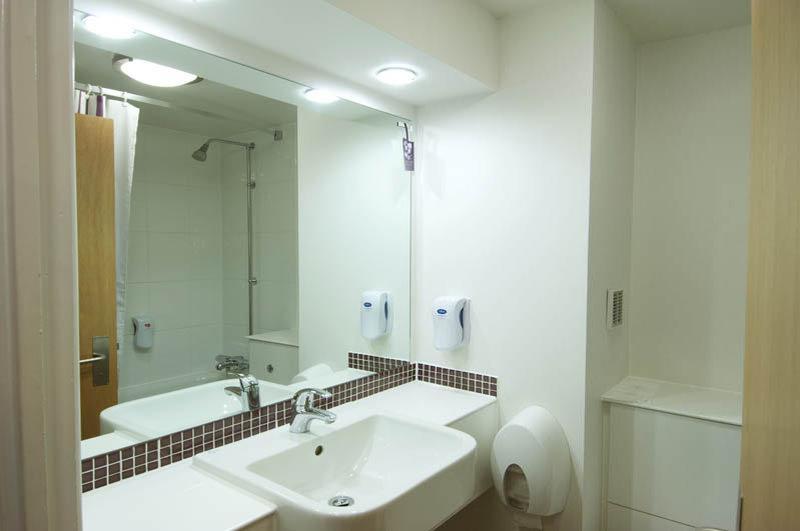 Premier Inn Falkirk East מראה חיצוני תמונה