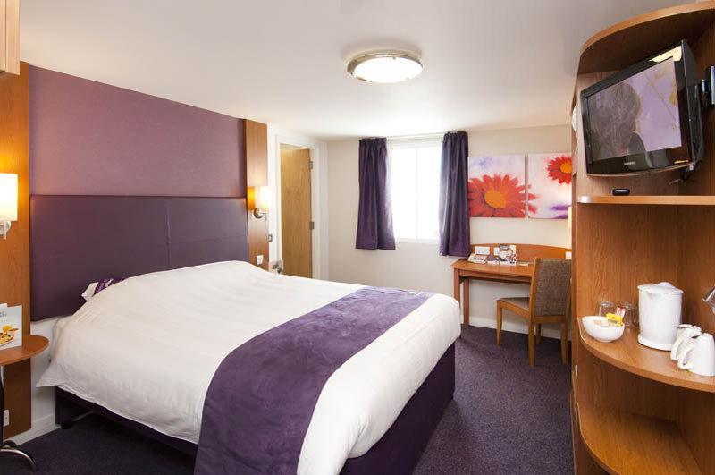 Premier Inn Falkirk East מראה חיצוני תמונה