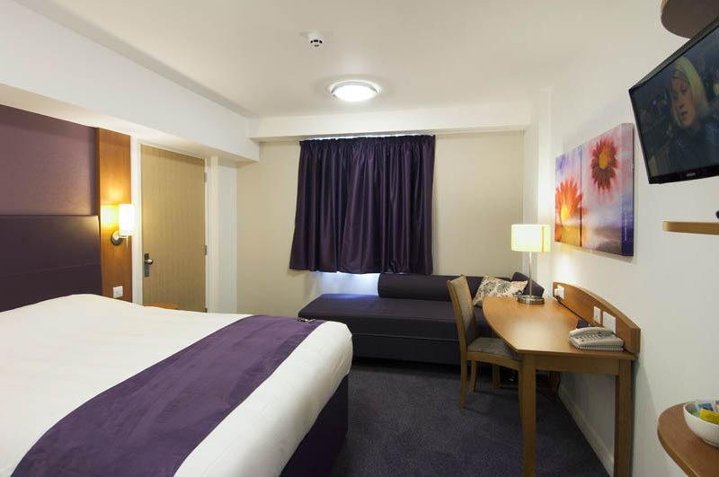 Premier Inn Falkirk East מראה חיצוני תמונה